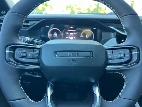 New 2026 Jeep Cherokee Laredo image 23