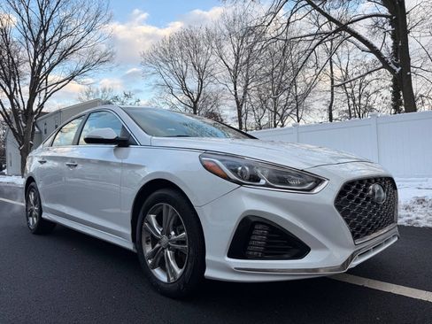 Used 2018 Hyundai Sonata SEL w/ Tech Package 04 FWD image 4