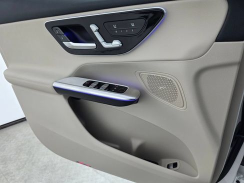 New 2027 Mercedes-Benz GLC 300 4MATIC image 16