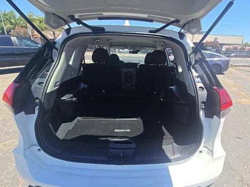 Used 2020 Nissan Rogue S AWD/4WD image 19