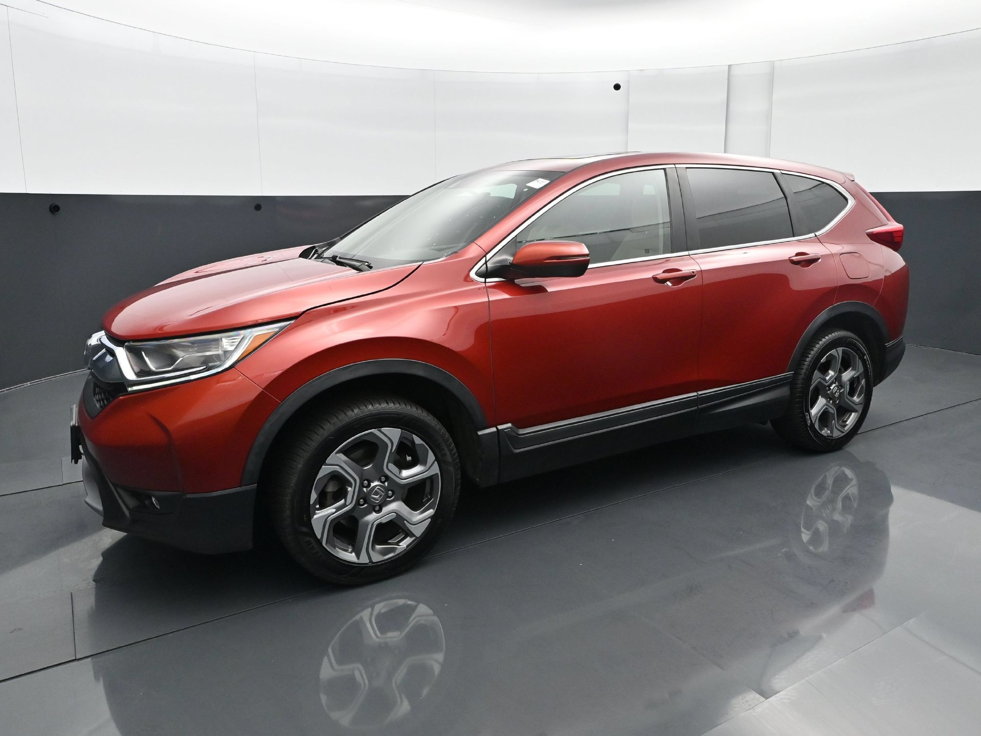 Used 2017 Honda CR-V EX image 2