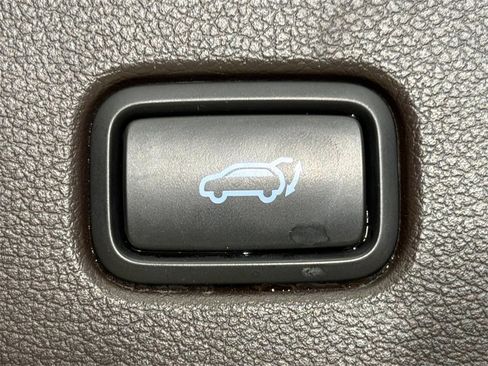 Used 2020 Hyundai Palisade Limited image 21