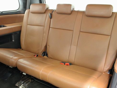 Used 2008 Toyota Sequoia Platinum image 42