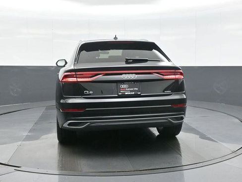 Used 2023 Audi Q8 Premium image 6