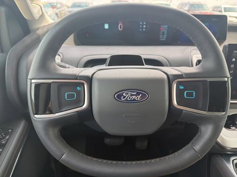 Used 2025 Ford Expedition Max Active image 18