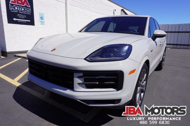 Used 2024 Porsche Cayenne AWD/4WD image 55