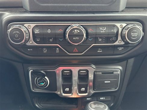 Certified 2022 Jeep Wrangler Sport S image 23