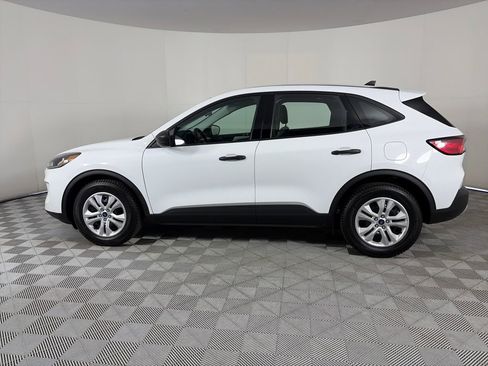 Certified 2022 Ford Escape S image 4