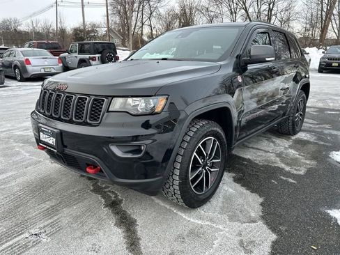 Certified 2021 Jeep Grand Cherokee Trailhawk w/ Trailhawk Luxury Group image 4