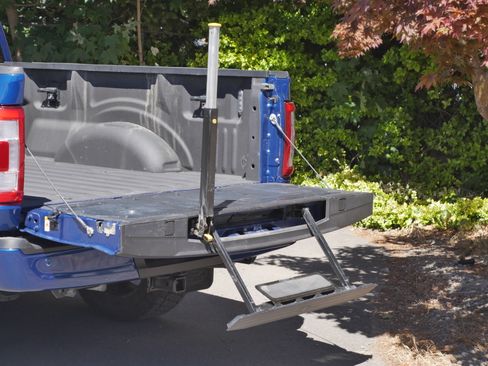 Certified 2023 Ford F150 Lariat w/ FX4 Off-Road Package AWD/4WD image 23