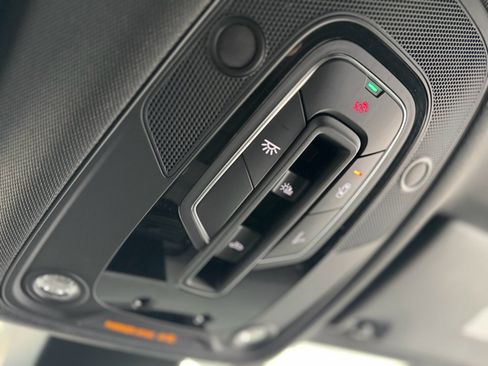 Used 2023 Audi SQ5 Premium Plus w/ Premium Plus Package image 31