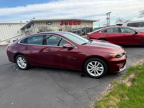 Used 2016 Chevrolet Malibu LT FWD image 4