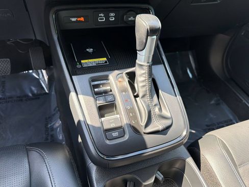 Used 2025 Honda CR-V EX-L image 16