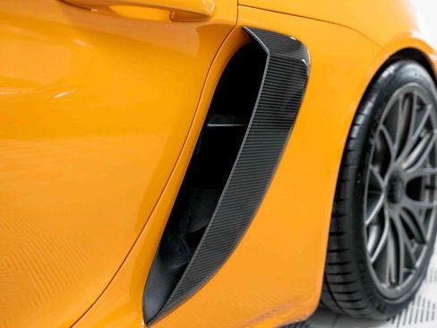 Used 2025 Porsche 718 Cayman GT4 RS image 38