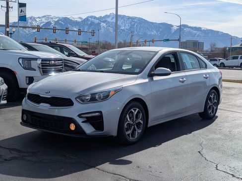 Used 2021 Kia Forte LXS FWD image 9