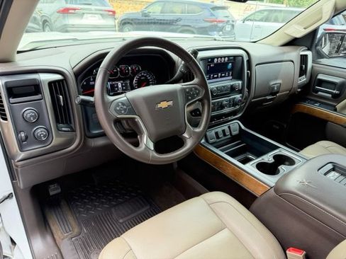 Used 2018 Chevrolet Silverado 1500 LTZ w/ Sport Package AWD/4WD image 9