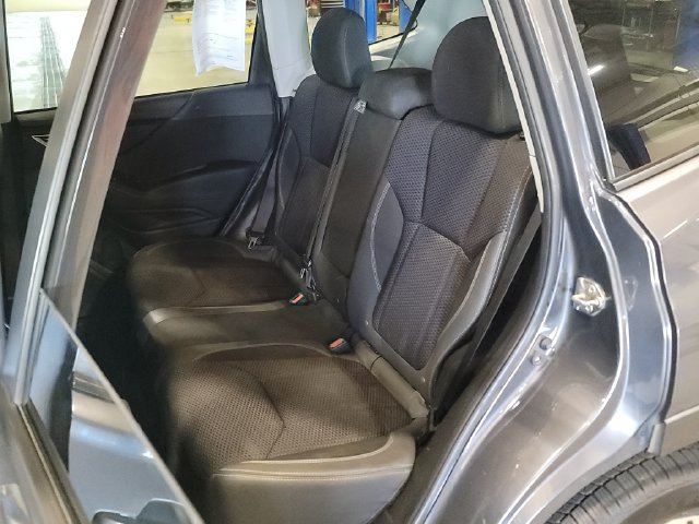 Used 2020 Subaru Forester Premium AWD/4WD image 24
