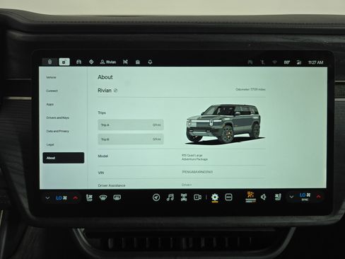 Used 2024 Rivian R1S Adventure AWD/4WD image 30