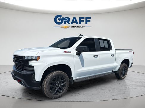 Used 2021 Chevrolet Silverado 1500 LT Trail Boss w/ Bed Protection Package AWD/4WD image 2