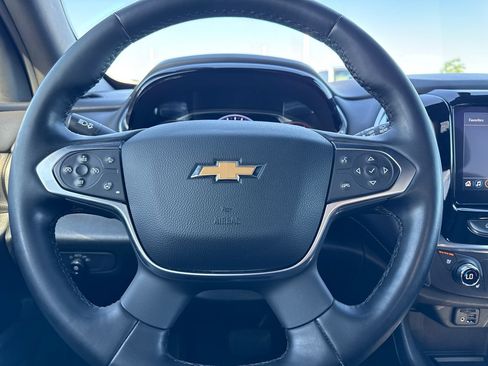 Used 2023 Chevrolet Traverse Premier AWD/4WD image 18