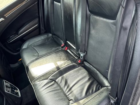 Used 2014 Chrysler 300 C image 14