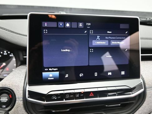 Used 2024 Jeep Compass Latitude AWD/4WD image 33