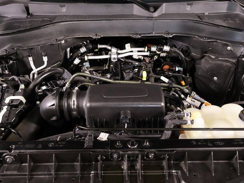 Used 2022 Ford Explorer XLT w/ Equipment Group 202A image 20