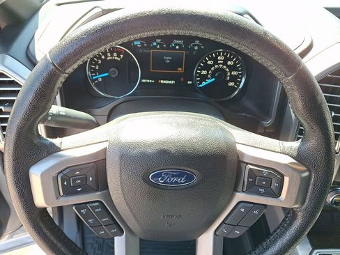Used 2016 Ford F150 Platinum w/ Trailer Tow Package image 20