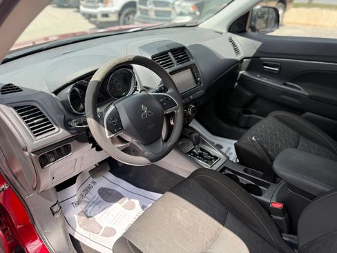 Used 2021 Mitsubishi Outlander Sport FWD image 11