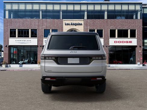 New 2026 Jeep Grand Wagoneer L Summit w/ 8-Passenger Seating Package AWD/4WD image 7