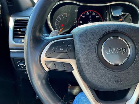 Used 2015 Jeep Grand Cherokee Limited image 16