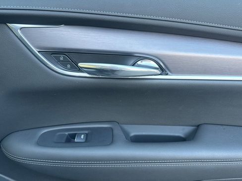 Used 2025 Cadillac XT6 Luxury FWD image 21