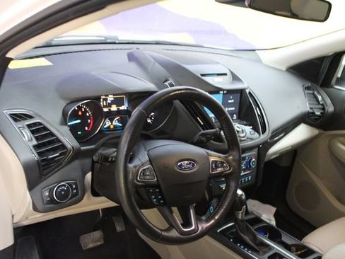 Used 2017 Ford Escape Titanium w/ Equipment Group 301A AWD/4WD image 14