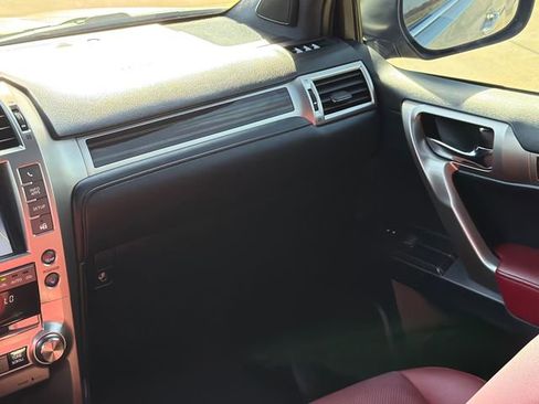 Used 2021 Lexus GX 460 Premium image 14