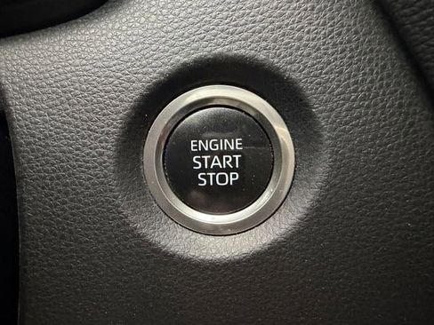 Used 2025 Toyota Corolla SE image 20