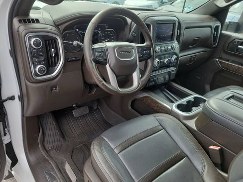 Used 2020 GMC Sierra 3500 Denali w/ Denali Ultimate Package AWD/4WD image 19