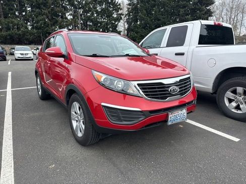 Used 2011 Kia Sportage LX w/ Convenience Pkg image 2