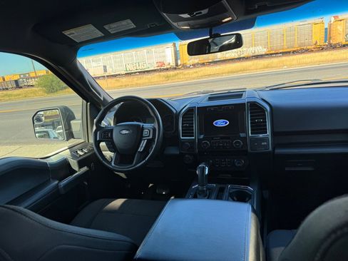 Used 2017 Ford F150 XLT w/ Equipment Group 302A Luxury image 39