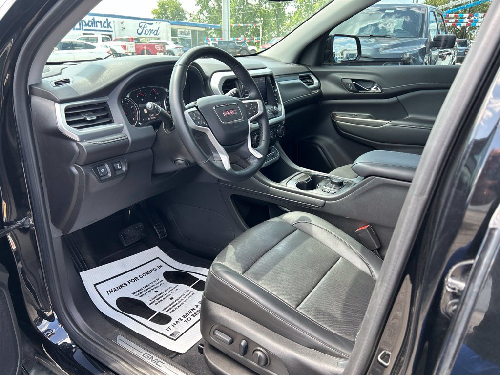 Used 2023 GMC Acadia SLT w/ Preferred Package AWD/4WD image 13