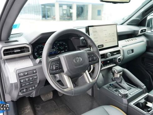 Used 2024 Toyota Tacoma 4x4 Double Cab Hybrid image 15