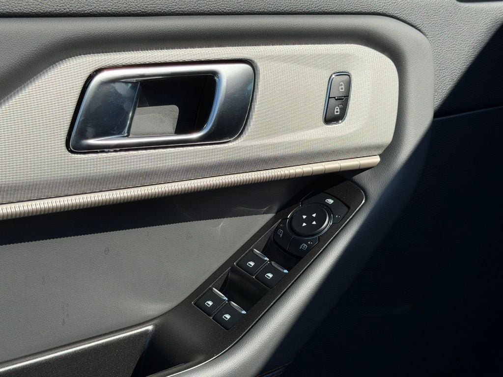 New 2026 Ford Explorer Active AWD/4WD image 12