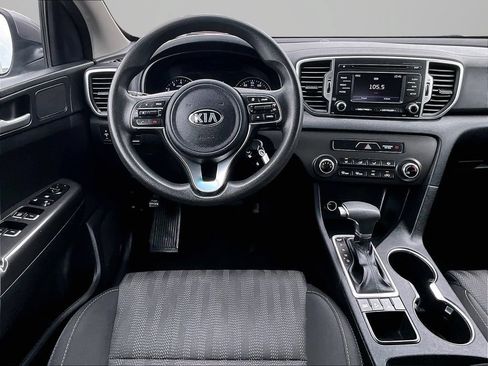 Used 2019 Kia Sportage LX AWD/4WD image 6