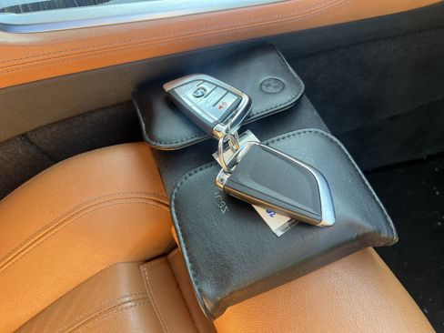 Used 2019 BMW X5 xDrive40i w/ Premium Package AWD/4WD image 36