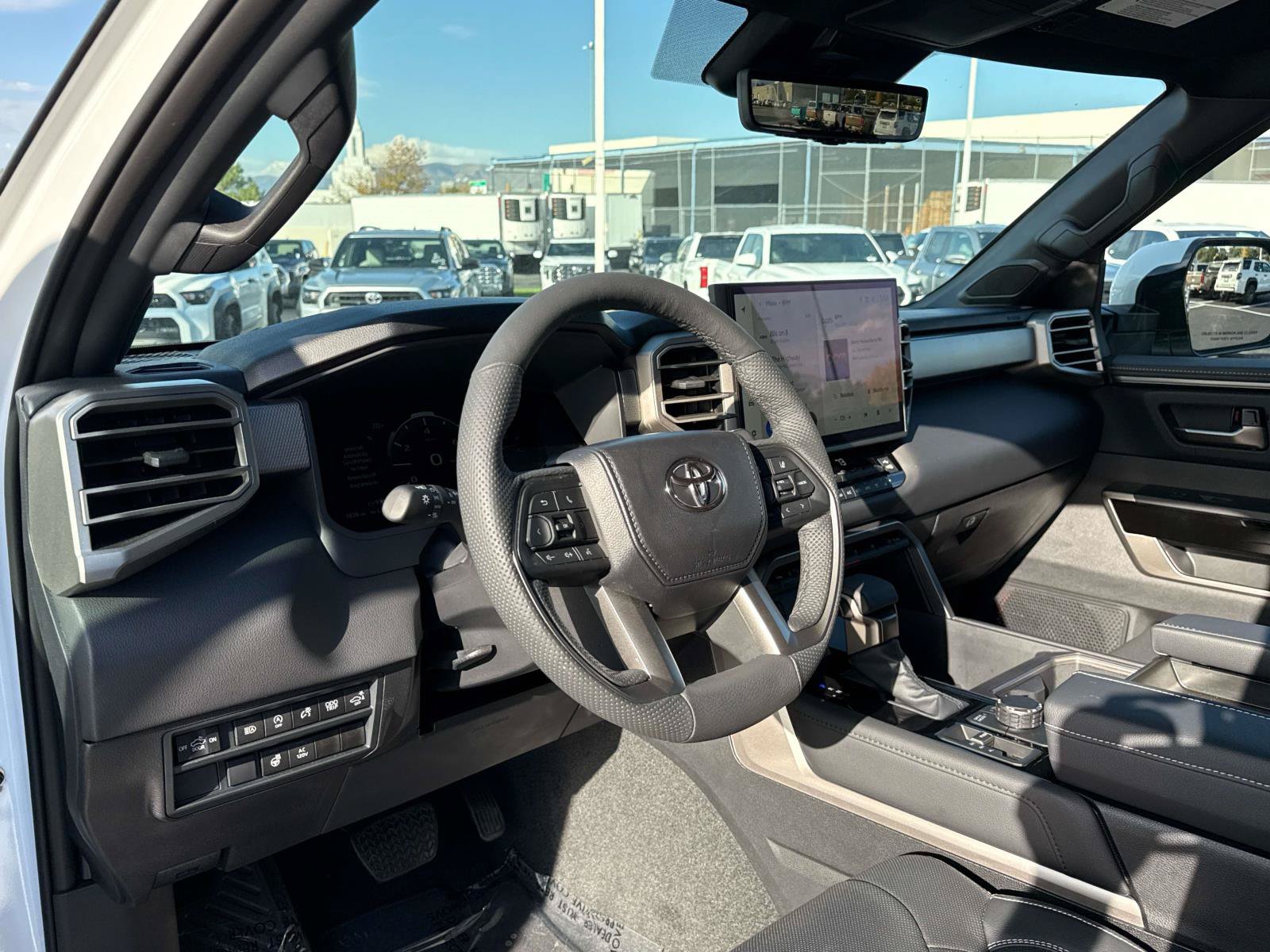 Used 2026 Toyota Tundra Limited AWD/4WD image 11