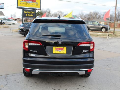 Used 2021 Honda Pilot Touring image 6