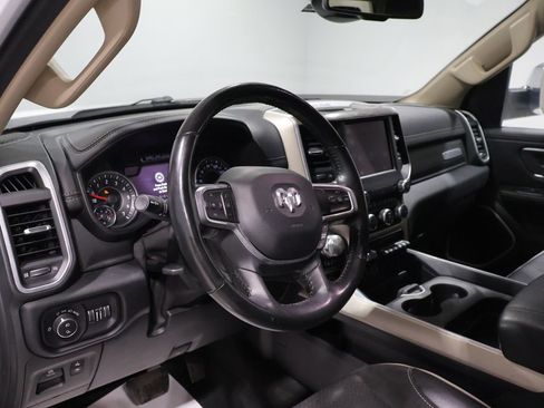 Used 2020 RAM 1500 Laramie AWD/4WD image 15