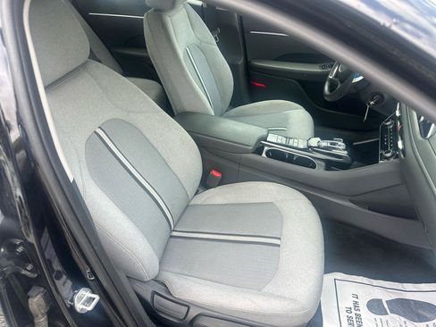 Used 2021 Hyundai Sonata SE FWD image 12