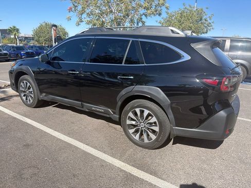 Certified 2023 Subaru Outback Touring AWD/4WD image 10