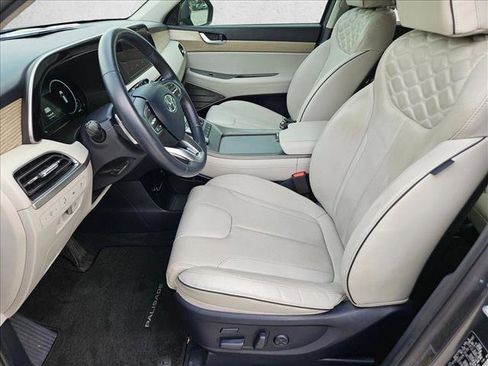 Used 2021 Hyundai Palisade Limited image 16