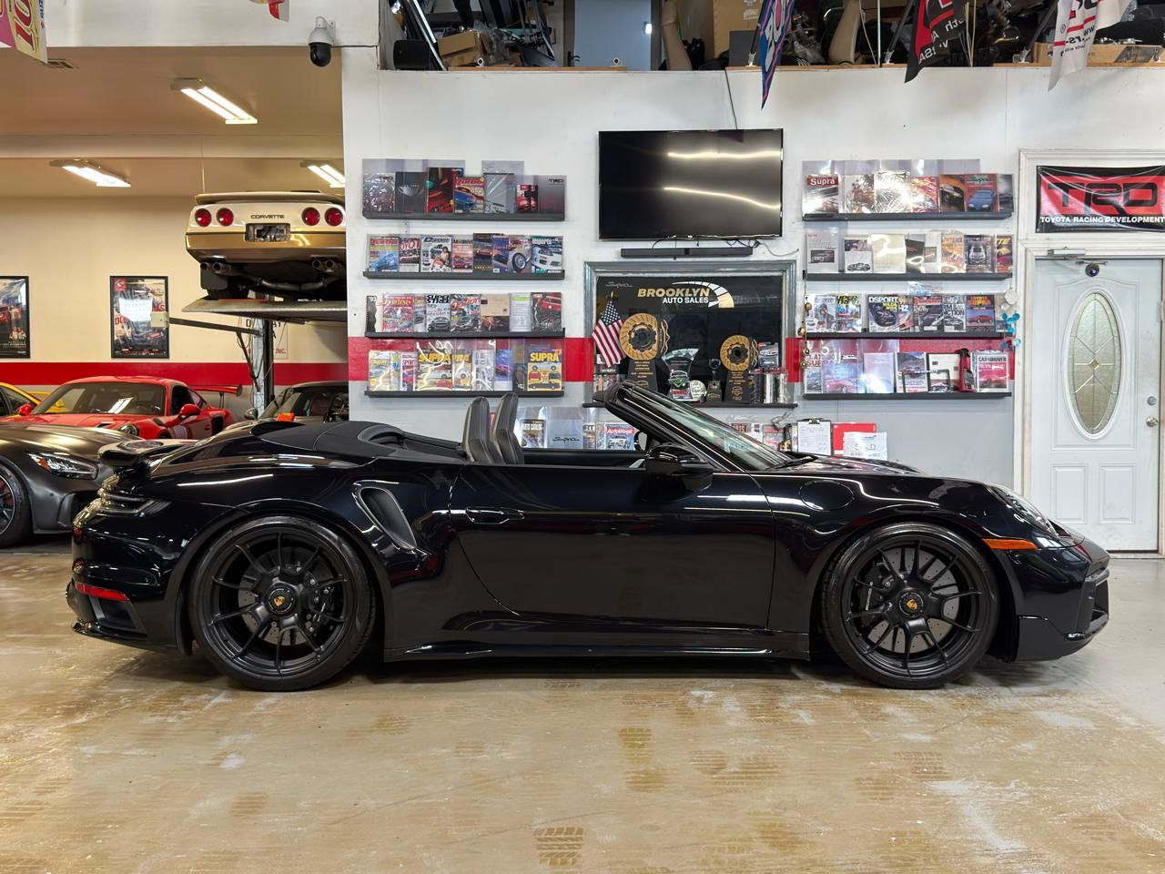 Used 2021 Porsche 911 Turbo S AWD/4WD image 5